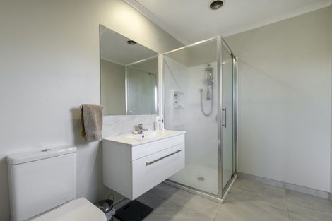 Photo of property in 170 Waikite Road, Welcome Bay, Tauranga, 3175