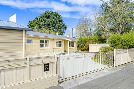 Photo of property in 2 Carrington Avenue, Hillcrest, Hamilton, 3216