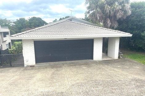 Photo of property in 2/8 Sandown Road, Rothesay Bay, Auckland, 0630