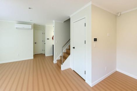 Photo of property in 421b Bucklands Beach Road, Bucklands Beach, Auckland, 2012