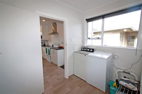 Photo of property in 42 Awanui Street, Merrilands, New Plymouth, 4312