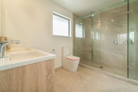 Photo of property in 19 Little Gem Road, Hornby, Christchurch, 8025