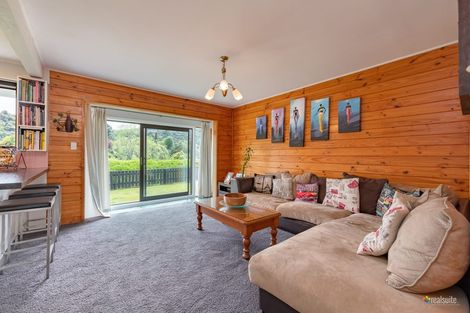 Photo of property in 17b Gemstone Drive, Birchville, Upper Hutt, 5018