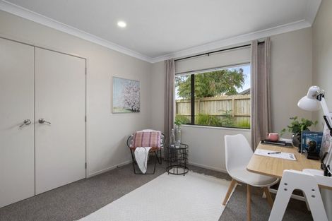 Photo of property in 27 Greig Place, Pukekohe, 2120