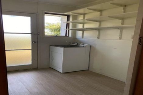 Photo of property in 7 Adel Place, Weymouth, Auckland, 2103