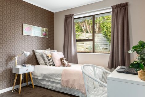 Photo of property in 7 Observatory Close, Whitby, Porirua, 5024