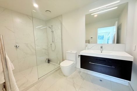 Photo of property in 77 Hokioi Drive, Kenepuru, Porirua, 5022