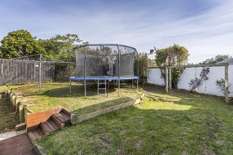 Photo of property in 35 Beauzami Crescent, Ascot Park, Porirua, 5024