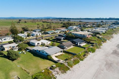 Photo of property in 355 Pukehina Parade, Pukehina, Te Puke, 3189