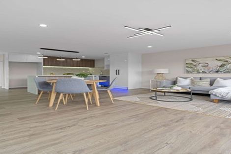 Photo of property in 6/18 Hutchinsons Road, Bucklands Beach, Auckland, 2014