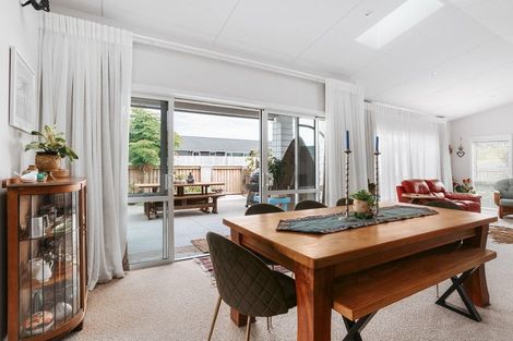 Photo of property in 2 Karanema Place, Coastlands, Whakatane, 3120