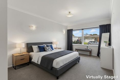 Photo of property in 55 Karaka Crescent, Levin, 5510