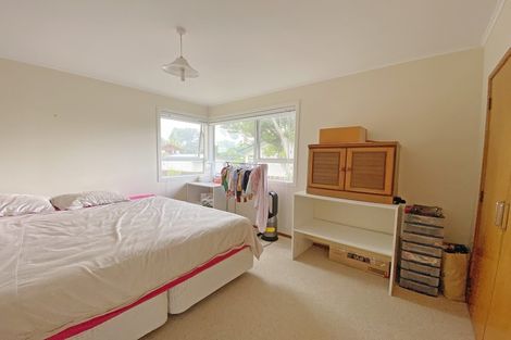 Photo of property in 18 Wanaka Place, Pakuranga Heights, Auckland, 2010