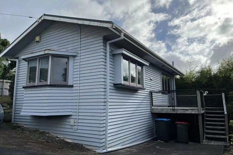Photo of property in 4 Keystone Avenue, Mount Roskill, Auckland, 1041