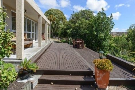 Photo of property in 55 Oak Road, Poraiti, Napier, 4112