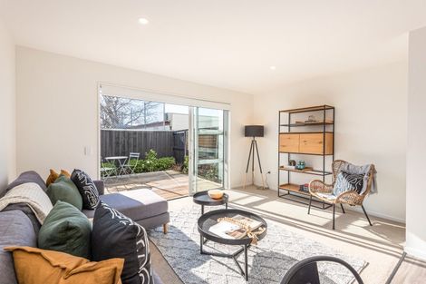 Photo of property in 8/51 Hills Road, Edgeware, Christchurch, 8013