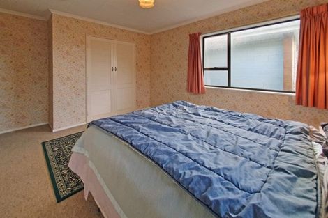 Photo of property in 15 Birdwood Avenue, Moturoa, New Plymouth, 4310