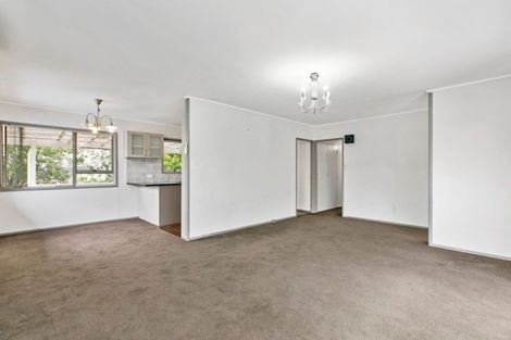 Photo of property in 2/12 Park Estate Road, Rosehill, Papakura, 2113