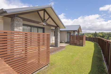 Photo of property in 6 Grandvista Drive, Green Island, Dunedin, 9018