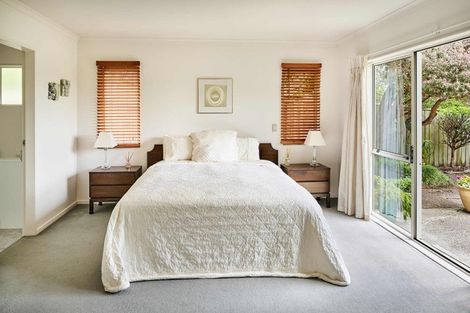 Photo of property in 98 Samwell Drive, Whitby, Porirua, 5024