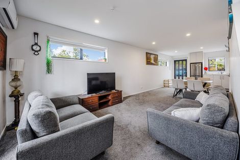 Photo of property in 1/6 St Leonards Road, Kelston, Auckland, 0602