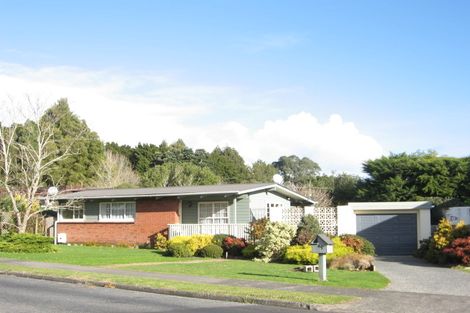 Photo of property in 45 Lawrence Crescent, Hillpark, Auckland, 2102