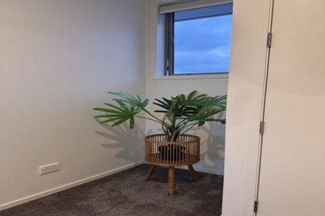 Photo of property in 42 Kaikoura Street, Maupuia, Wellington, 6022