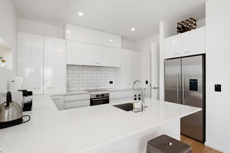 Photo of property in 15 Matipo Street, Wanaka, 9305