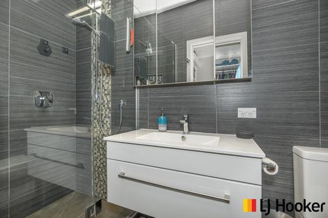 Photo of property in 27 Balgowan Terrace, Conifer Grove, Takanini, 2112