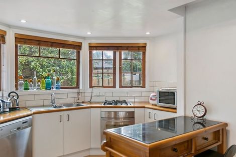 Photo of property in 26 Malvina Place, Bucklands Beach, Auckland, 2014