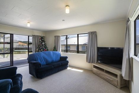 Photo of property in 128 Durrant Drive, Whangamata, 3620