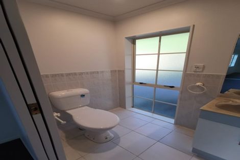 Photo of property in 33 Princeton Parade, Albany, Auckland, 0632