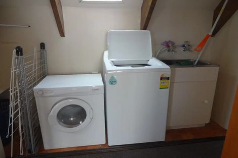 Photo of property in 2/46 Cook Street, Hamilton East, Hamilton, 3216