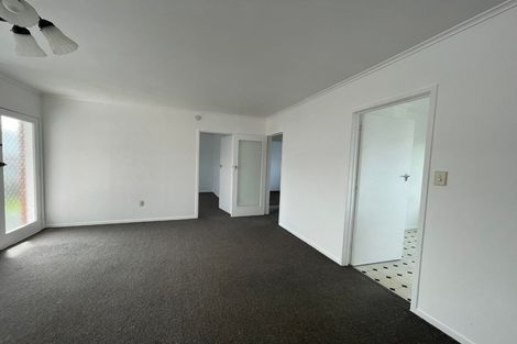 Photo of property in 3/44 East Coast Road, Milford, Auckland, 0620