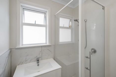 Photo of property in 118 Gillies Avenue, Taupo, 3330