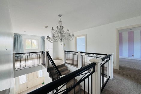 Photo of property in 12 Snowdon Road, Fendalton, Christchurch, 8052