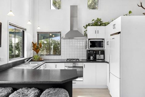 Photo of property in 13 Trevathan Lane, Wanaka, 9305