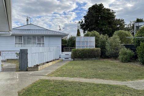 Photo of property in 6 Pain Street, Bulls, 4818