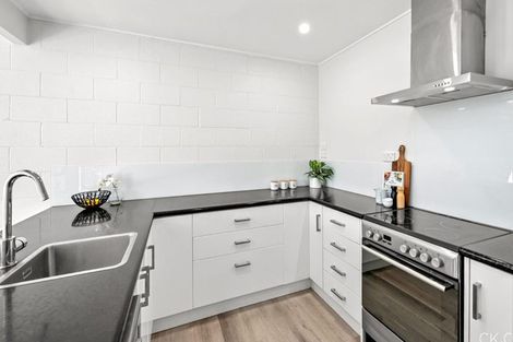 Photo of property in 2/1001 High Street, Avalon, Lower Hutt, 5011