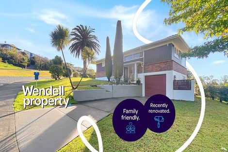 Photo of property in 52 Cyclarama Crescent, Massey, Auckland, 0614