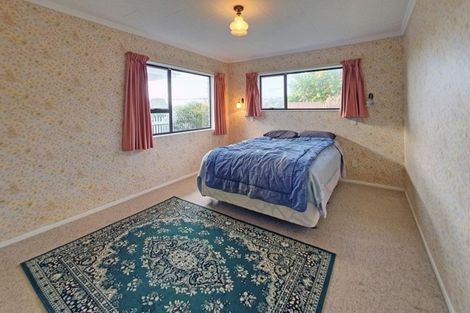 Photo of property in 15 Birdwood Avenue, Moturoa, New Plymouth, 4310