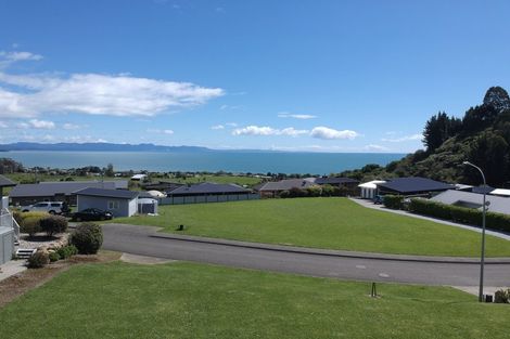 Photo of property in 4 Pohutukawa Place, Pohara, Takaka, 7183