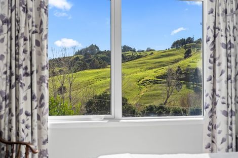 Photo of property in 3241 Paparoa-oakleigh Road, Paparoa, 0571