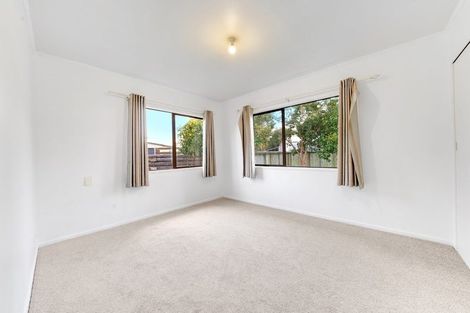 Photo of property in 261 Mahia Road, Weymouth, Auckland, 2103