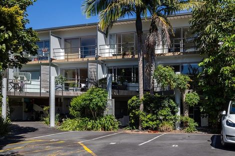 Photo of property in 9/6a Sarsfield Street, Herne Bay, Auckland, 1011