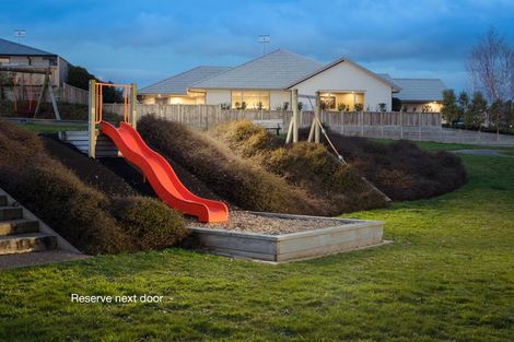 Photo of property in 8 Penetaka Heights, Pyes Pa, Tauranga, 3112