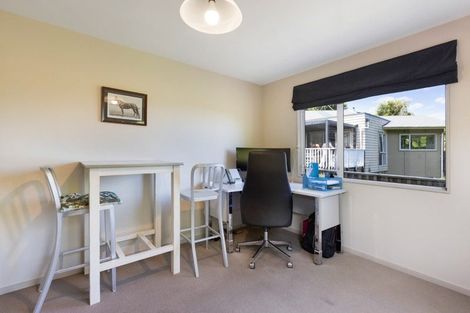 Photo of property in 51b Maungaraki Road, Korokoro, Lower Hutt, 5012