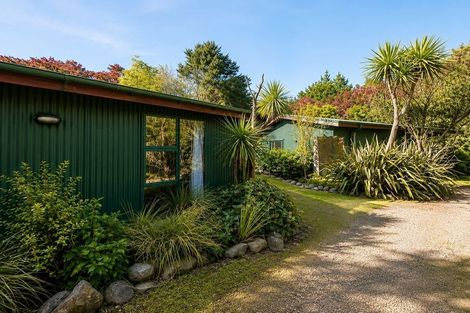 Photo of property in 4 Kiwi Avenue, Waikuku Beach, 7473