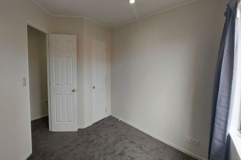 Photo of property in 825 Chapel Road, Shamrock Park, Auckland, 2016