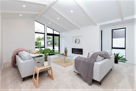 Photo of property in 12 Edwin Street, St Andrews, Hamilton, 3200